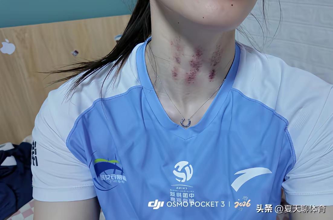 [[祈祷][大笑]看图说话:家和万事兴。天津女排一一球员们温馨的家[祈祷][大笑