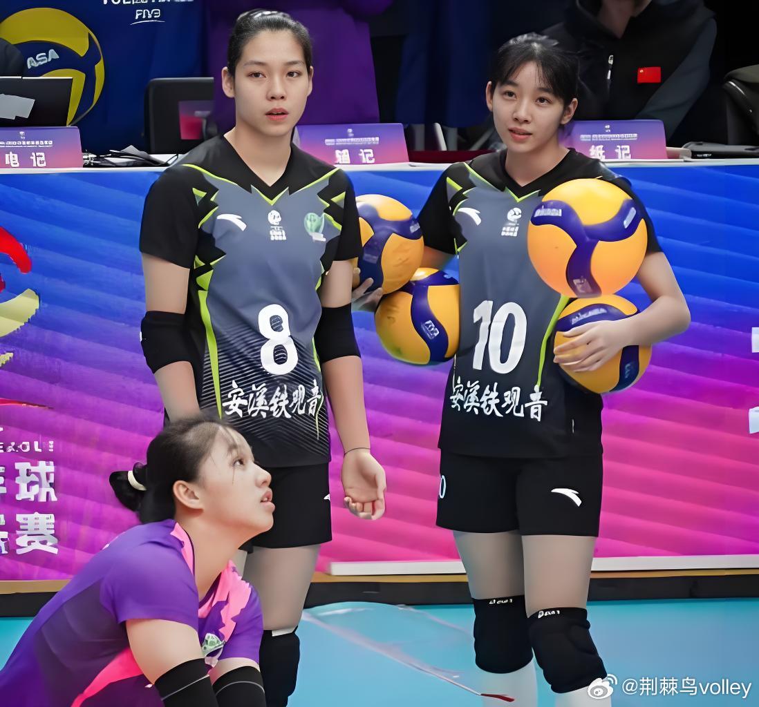 荆棘鸟volley福建3-0深圳中塞，庄宇珊一枝独秀，个人狂砍32分（45扣31