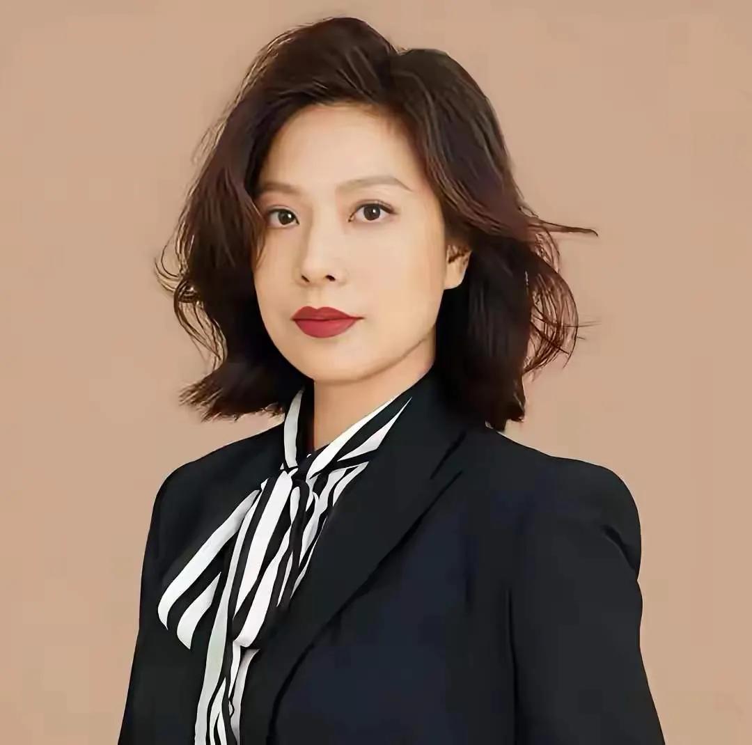 ✨：“思想观念并不脱离于社会现实，而是内在于社会现实；若离开人间烟火谈模型，理论