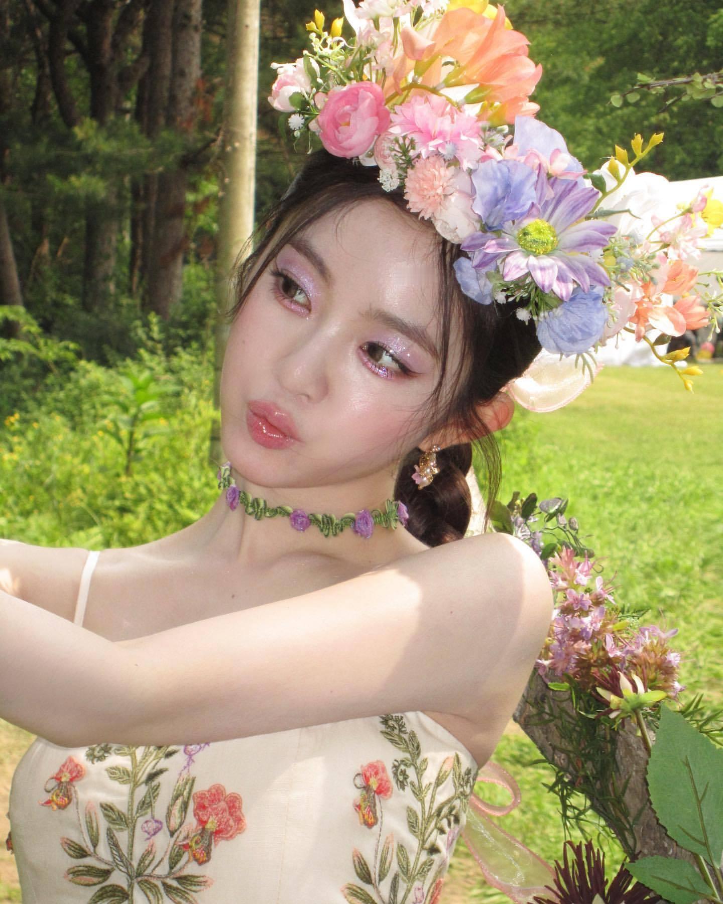 𝑳𝒊𝒌𝒆 𝑨 𝑭𝒍𝒐𝒘𝒆𝒓 💐🌸🌺🌷✨ ​​​