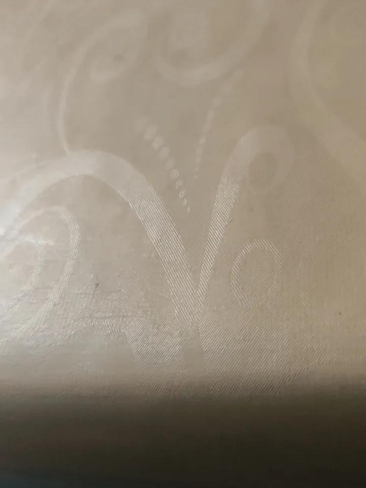 詹姆斯最让人佩服的一点是什么?我觉得是40多岁的年纪还在赛场上拼，确实不容易，确