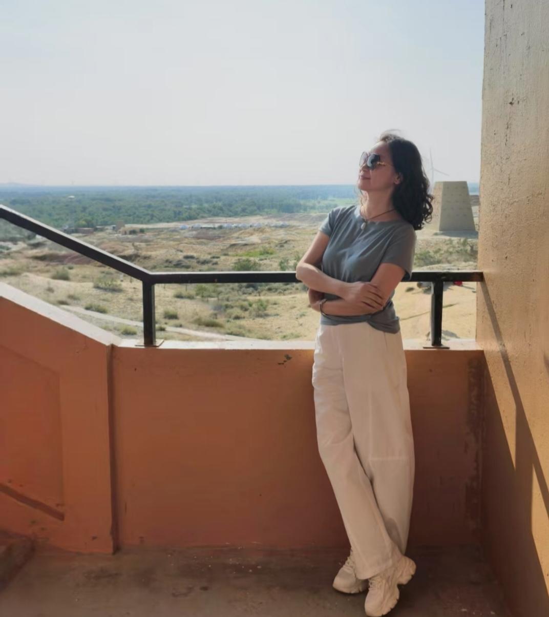 我突然发现我妈过了60岁
竟然悄悄的变了
之前总是早早的做好饭等我们起床一起吃饭