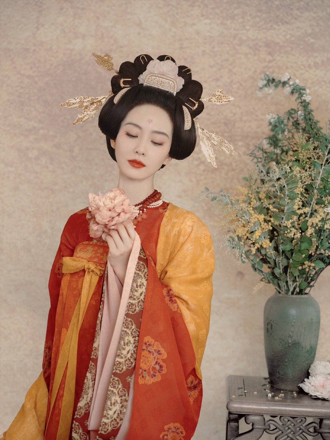 刘诗诗古典又优雅的簪花仕女，不愧是天选古装美人！#刘诗诗簪花仕女# ​​​