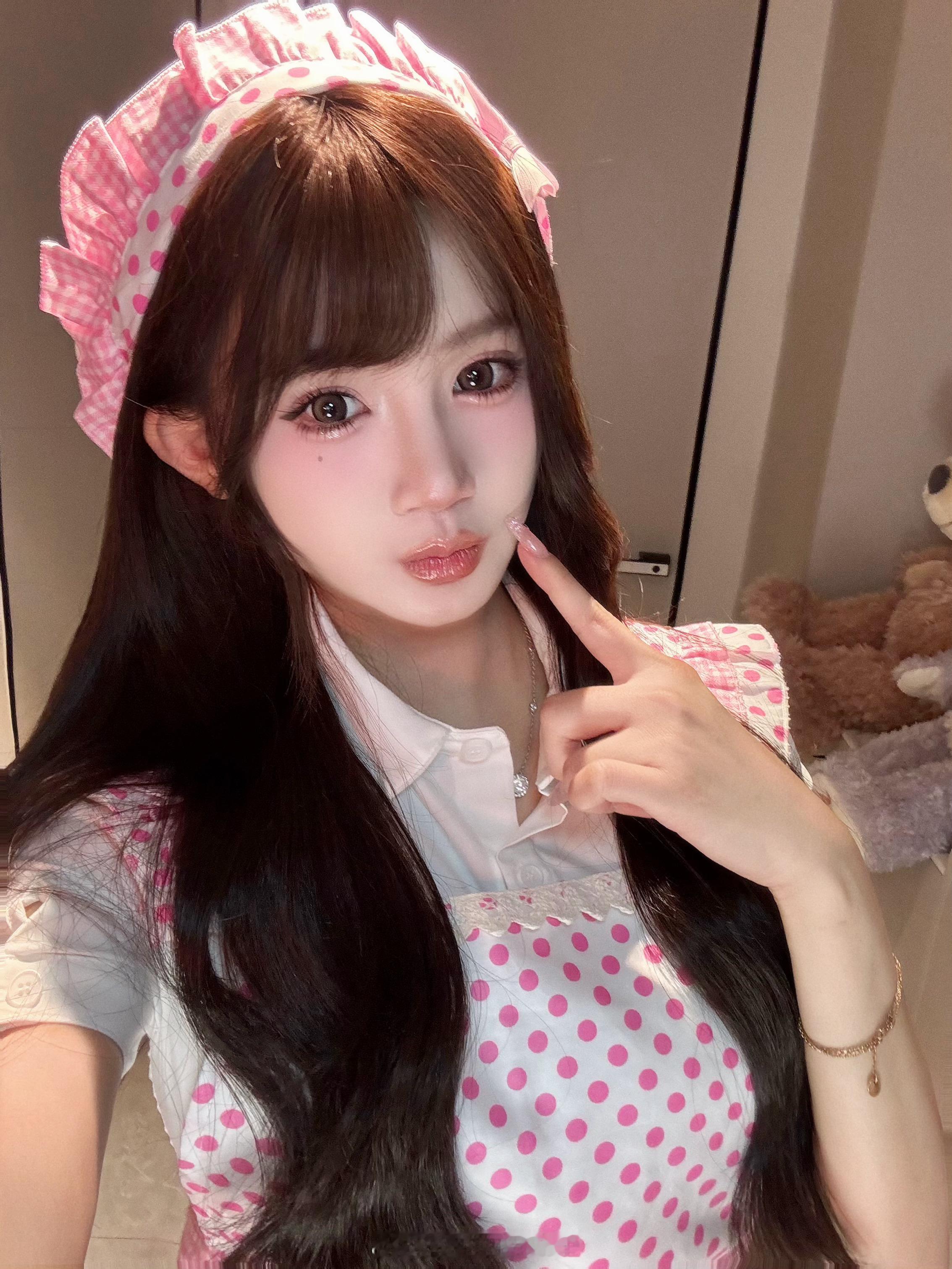 是香香软软的草莓蛋糕₌᳐･֊･₌᳐੭ ​​​