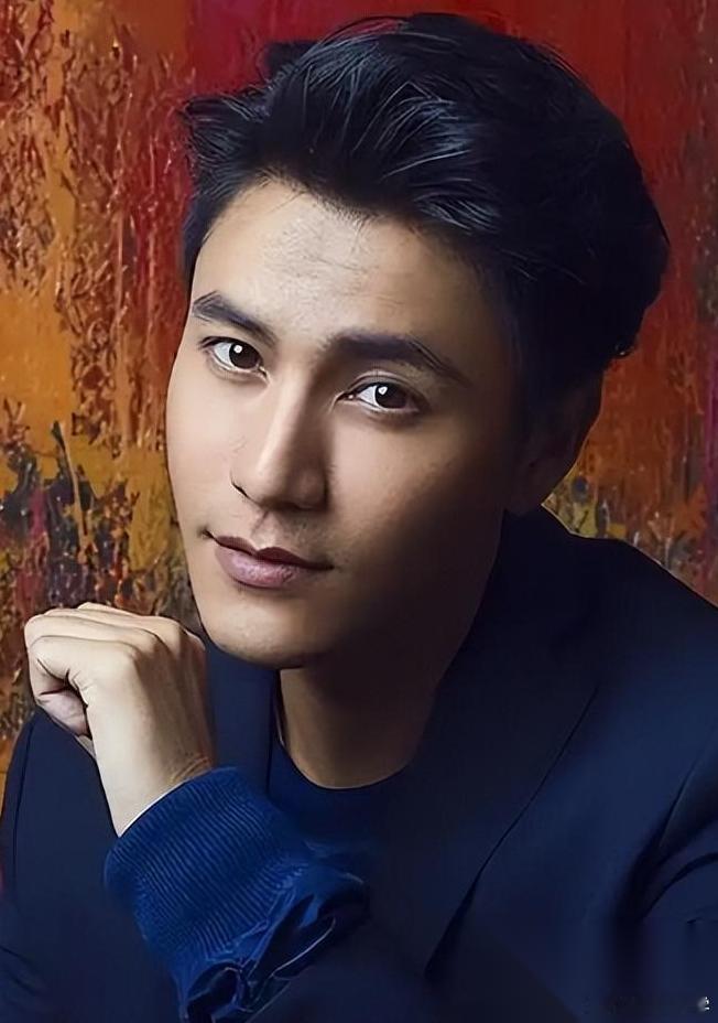 终于明白为什么陈坤不执着于找伴侣了 不是因为没人给他介绍。 而是因为他都已经50
