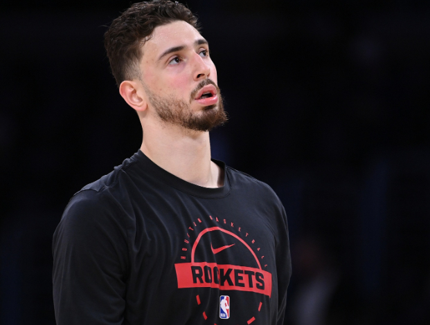 TA记者William Guillory撰文谈及火箭和申京，部分原文如下：话说回