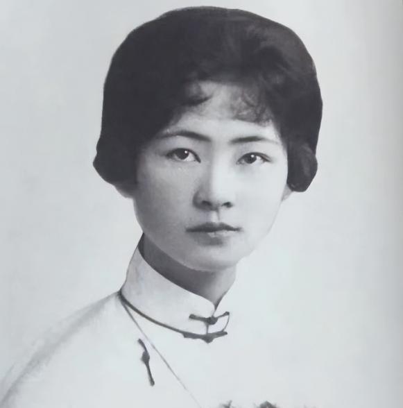 1972年，林徽因90岁的母亲去世，晚景凄凉，身边无儿无女，只有一个女婿的续弦林