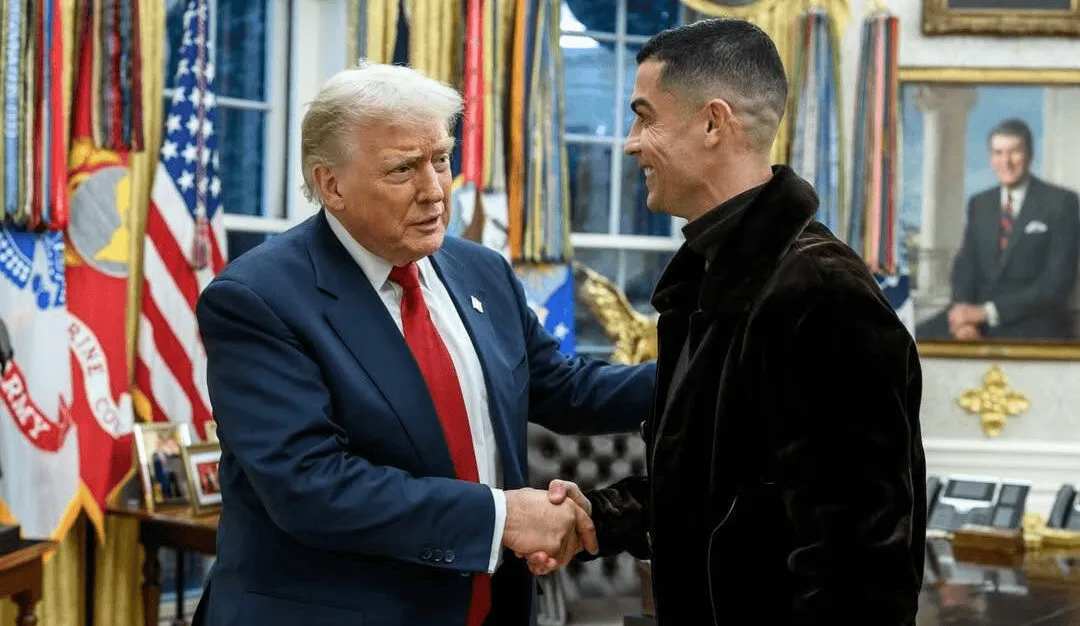 11月20日 近日，葡萄牙巨星C罗受邀访问白宫，并会见美国总统特朗普。据足球商业