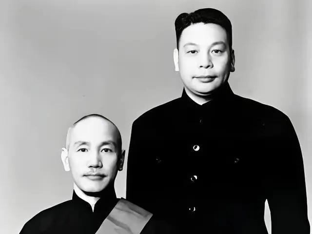 叶落归根终有期！蒋家第四代发声，两蒋灵柩或将归葬奉化
 
近日，蒋经国嫡孙蒋友松