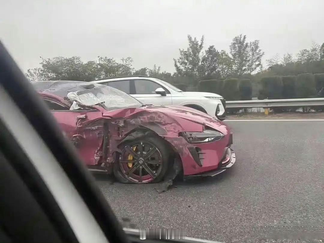 车都这么破了，居然还能上路 