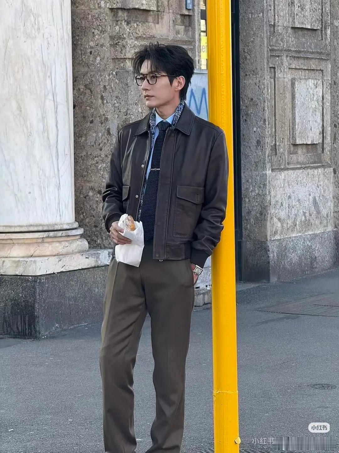 刘学义米兰外媒生图，哥这状态好成这样，不进组可惜了