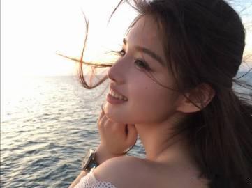 艾米出演周星驰功夫女足 今天真是个激动人心的日子，艾米将和周星驰合作，一起在“功