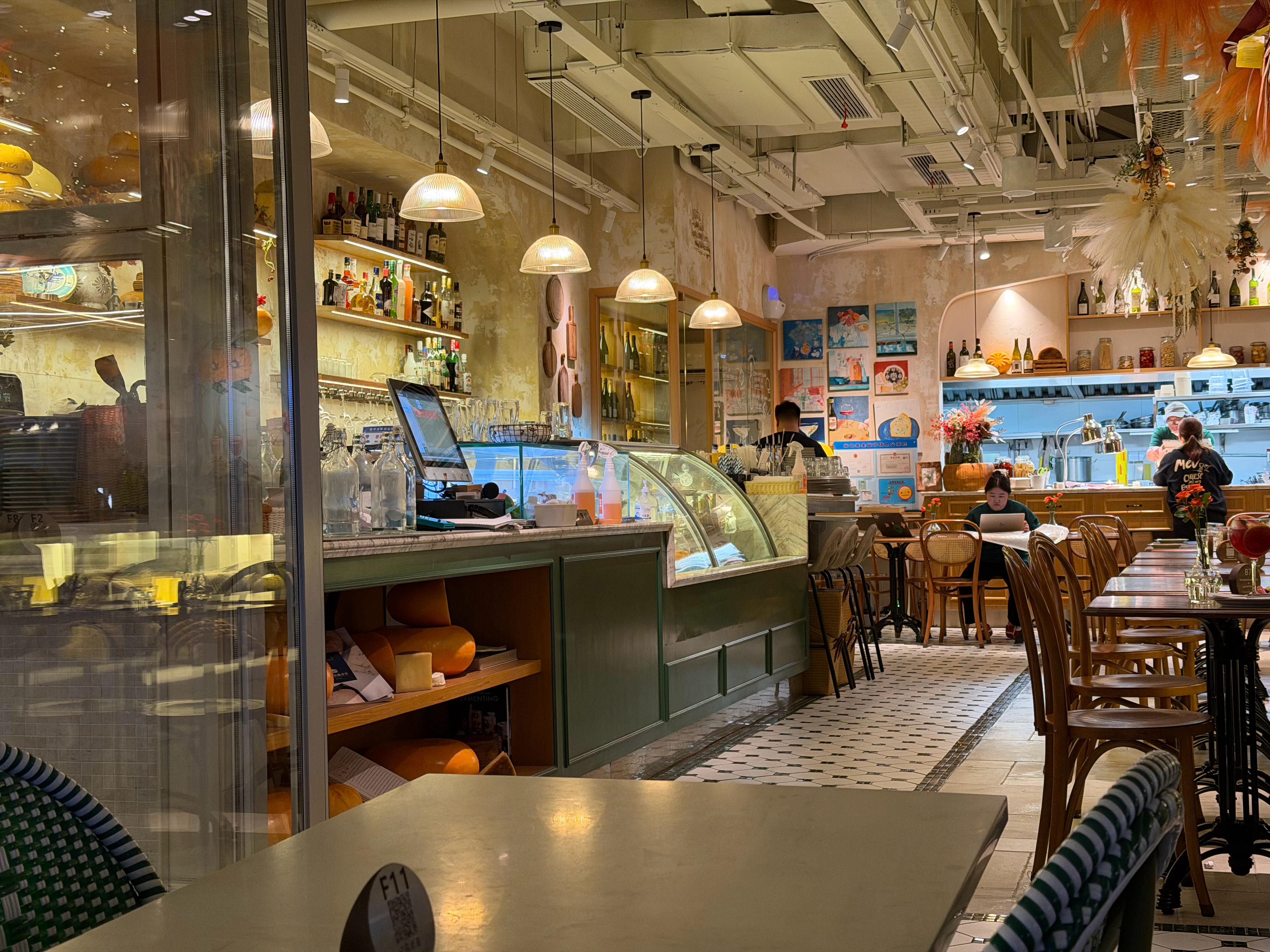 还是得吃点“漂亮饭”。万圣节，还是得有些仪式感。[doge]  ​​​