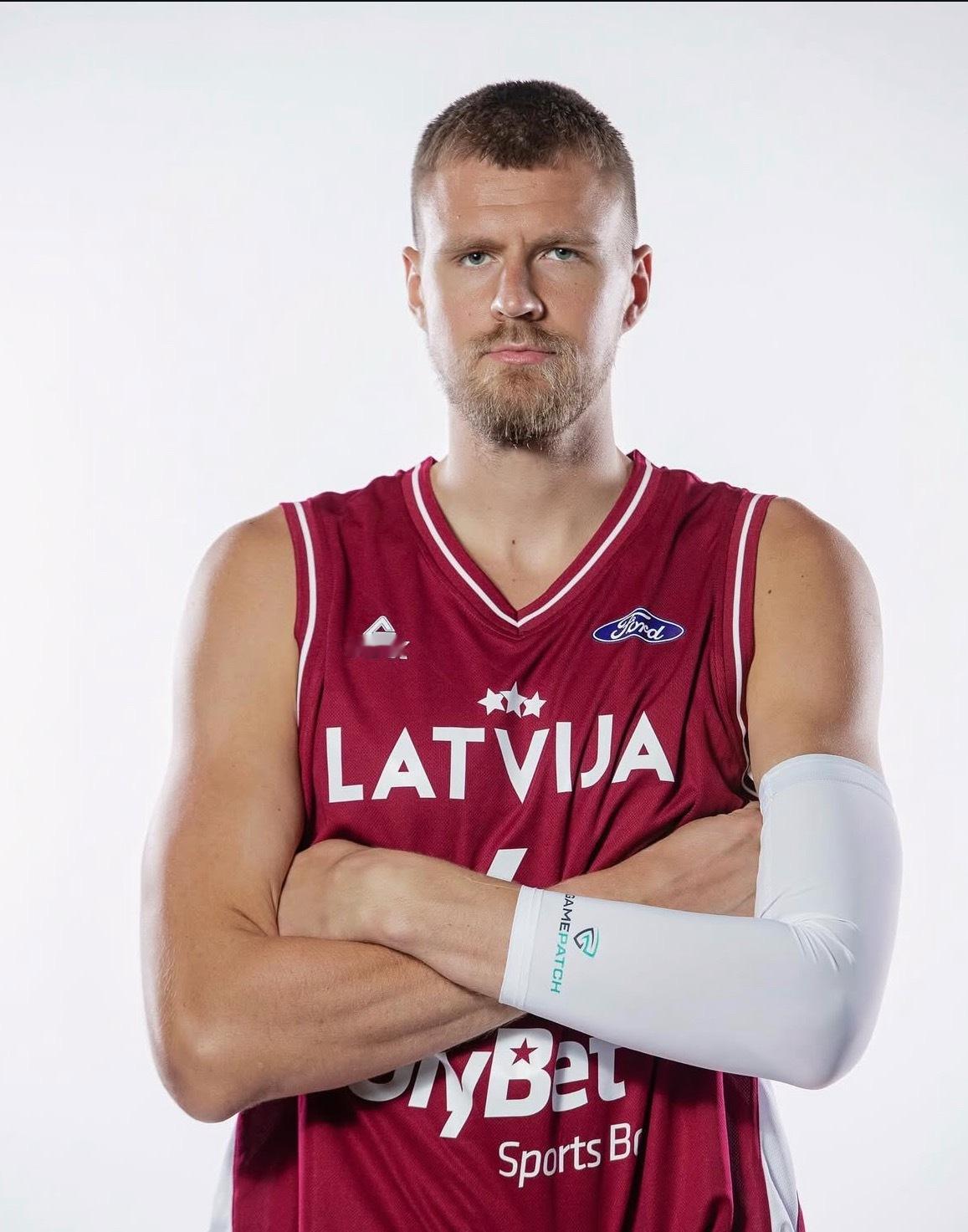 老鹰球迷们今夏的新主队——🇱🇻chinahawks ｜我的观赛搭子 ​​​