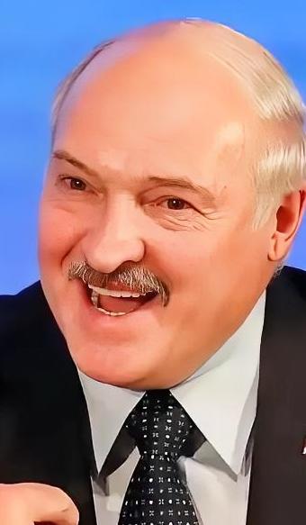 白俄总统卢卡申科直接喊话：别做无用功了，你们根本拦不住“熊猫”！他在接受采访时直