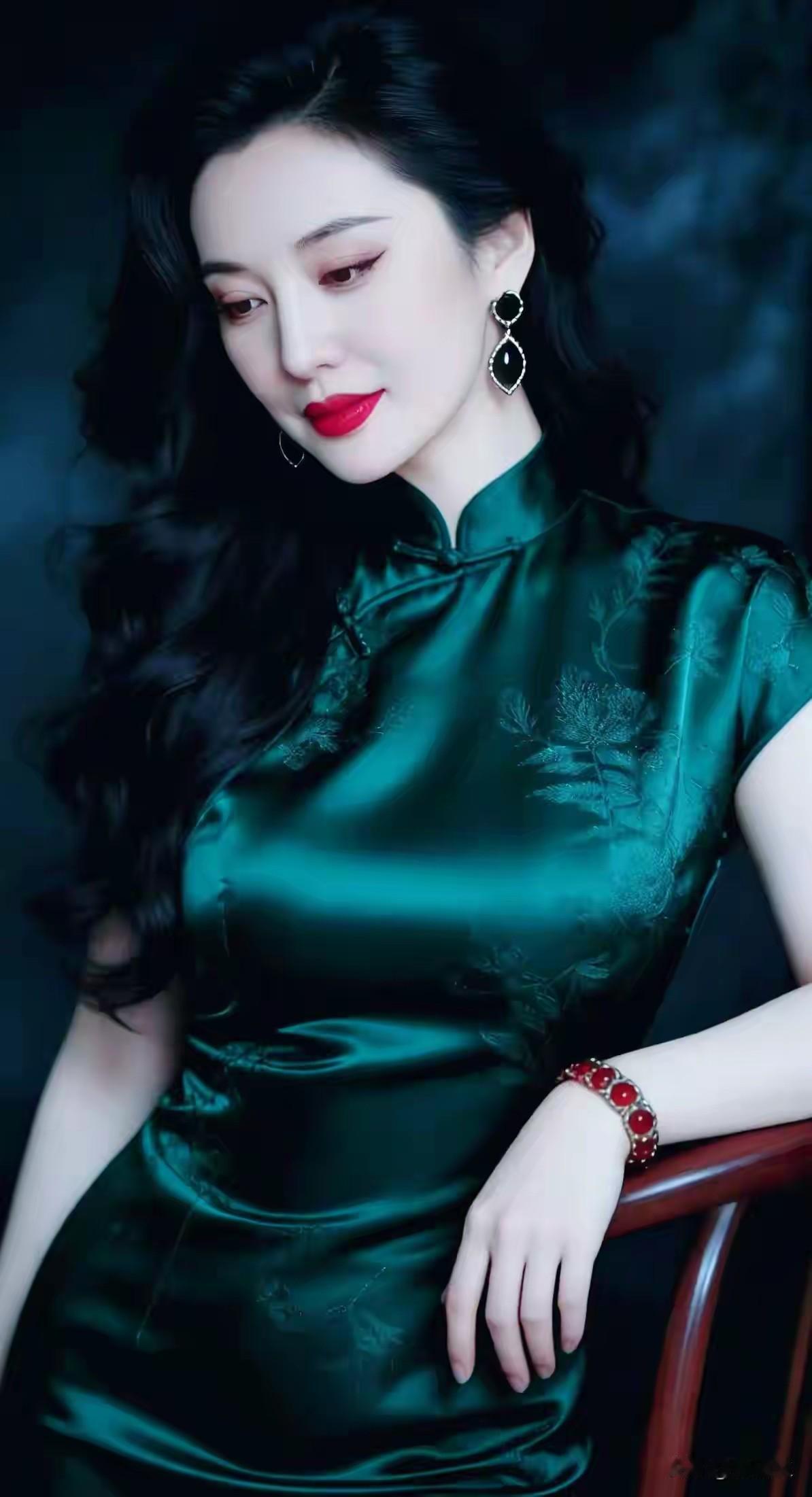 上联：两情若是久长时，邀约下联：一心相守最惬意。