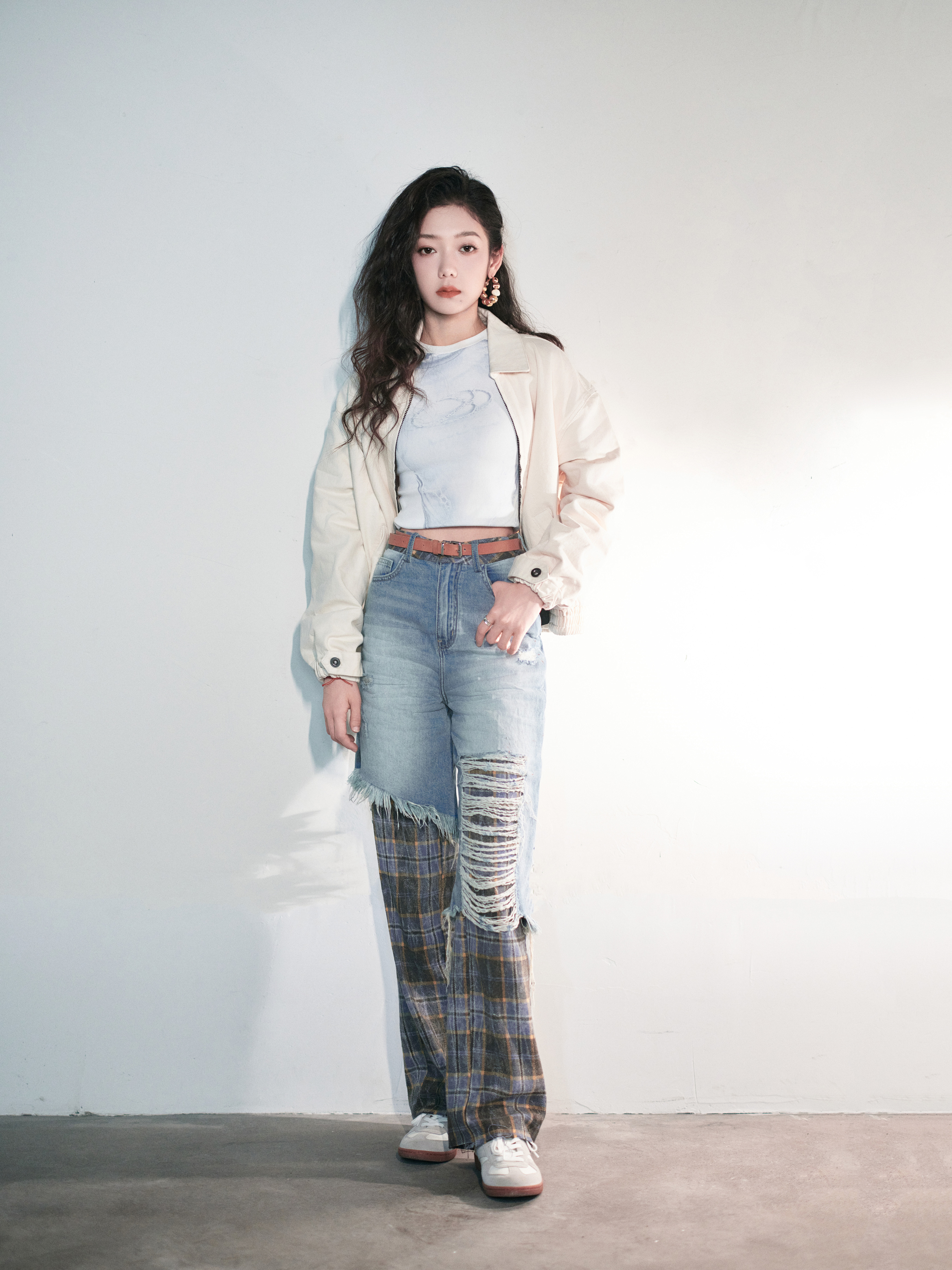 希林娜依高[超话] 在复制粘贴的时代，你是手写的诗[鲜花] ​​​