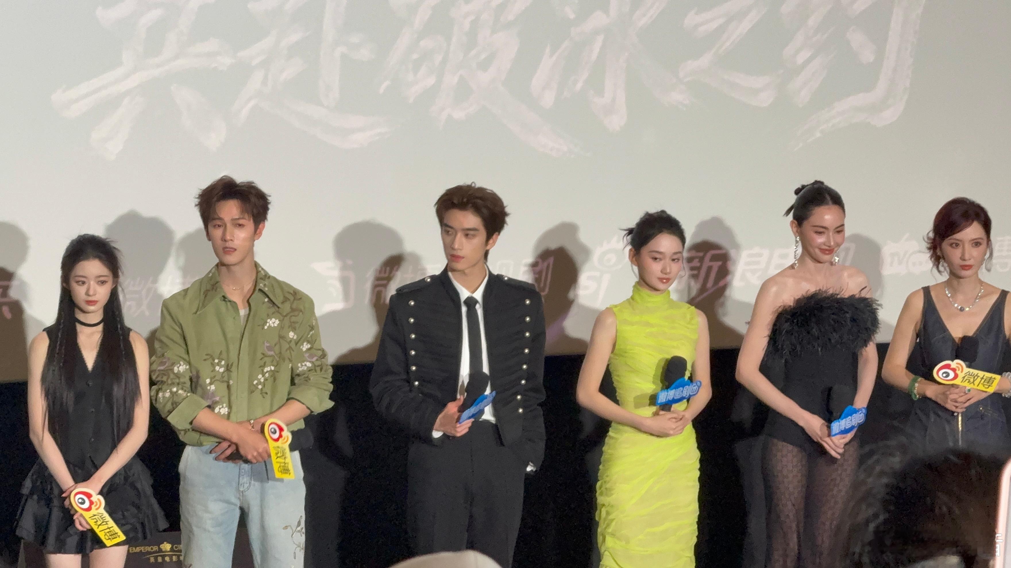 张萌爆料李昀锐张康乐穿老头衫 救命！张萌这波爆料简直是往我心口上捅刀子！李昀锐和