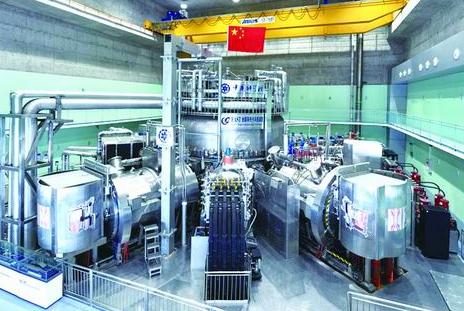 中国“人造太阳”一旦点亮，美国11艘航母舰队，将在24小时内，被激光武器“烧成废