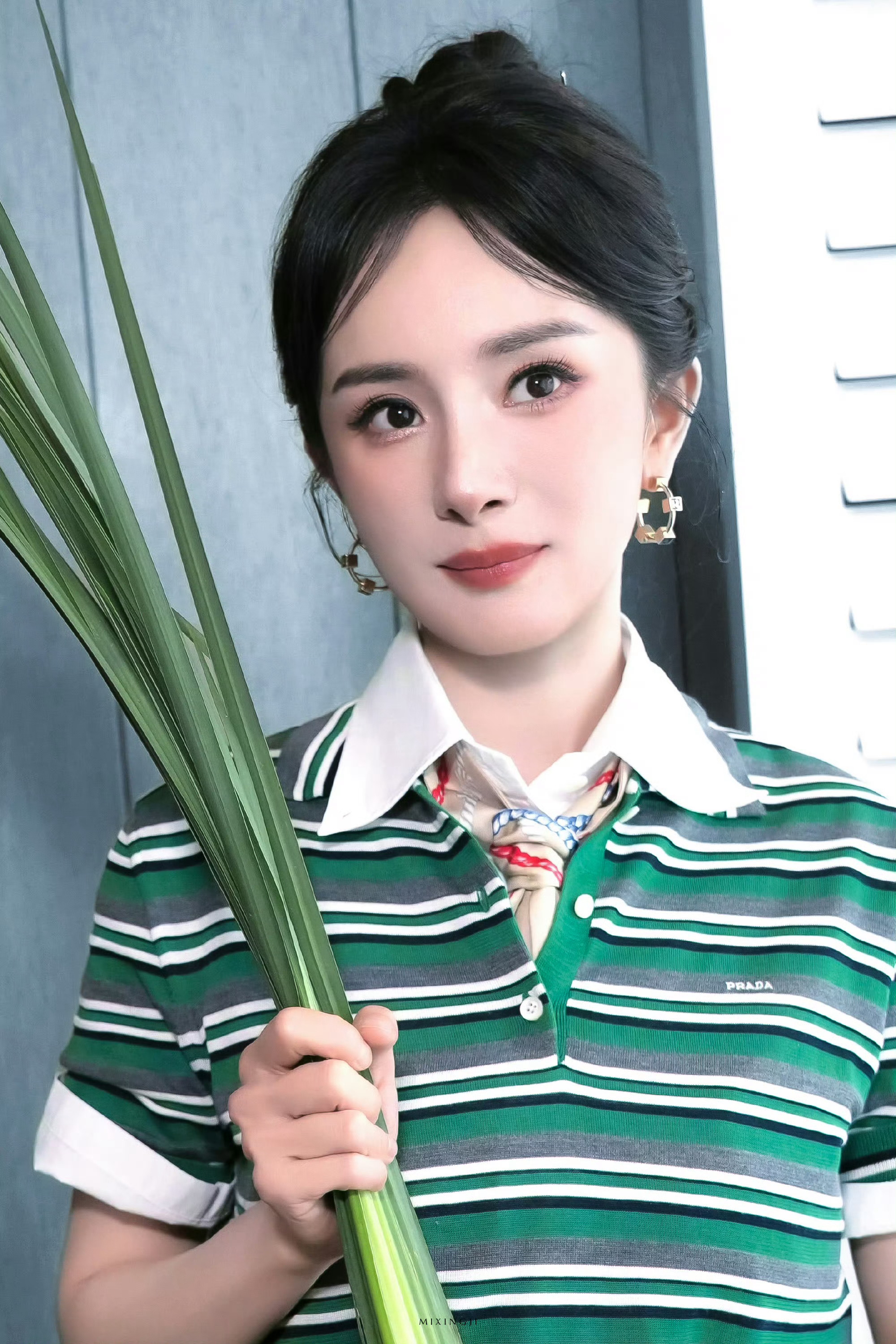 杨幂 没有谁是特殊，但是每个人都是独一无二，都有存在的必要，然后去爱，去受伤，去
