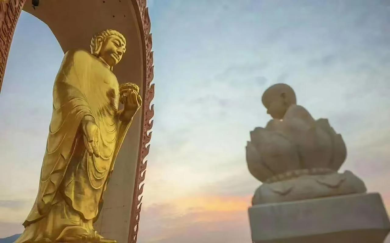 现代人的审美意识越来越麻木了
现代人的审美意识越来越麻木了。吾人的分别心、贪欲心