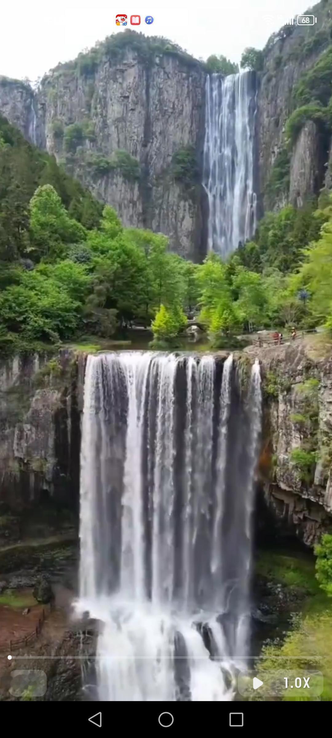 温州百丈漈，不愧是“中华第一高瀑”，也是温州文成县地标性景区。它是刘伯温故里景区