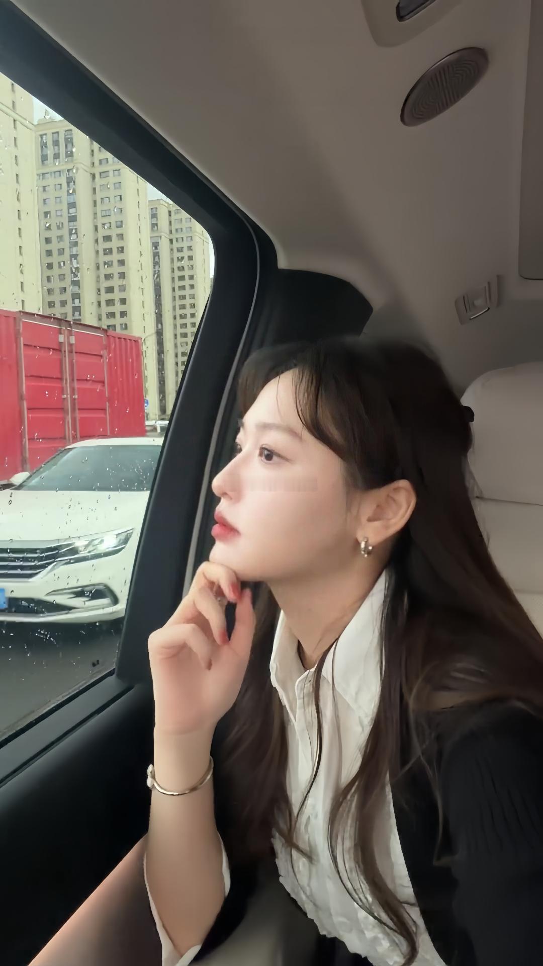 各位晚安💤周末愉快！路人根本没兴趣和耐心回看花少6  ​​​