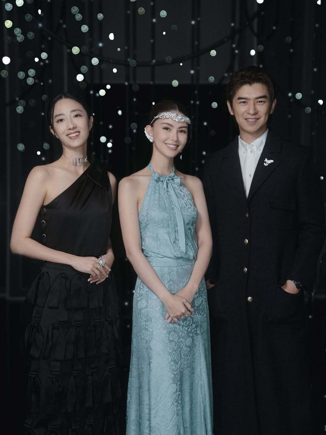 桂纶镁、陈柏霖、昆凌同框✨✨✨三人日前现身香奈儿《Reach For The S