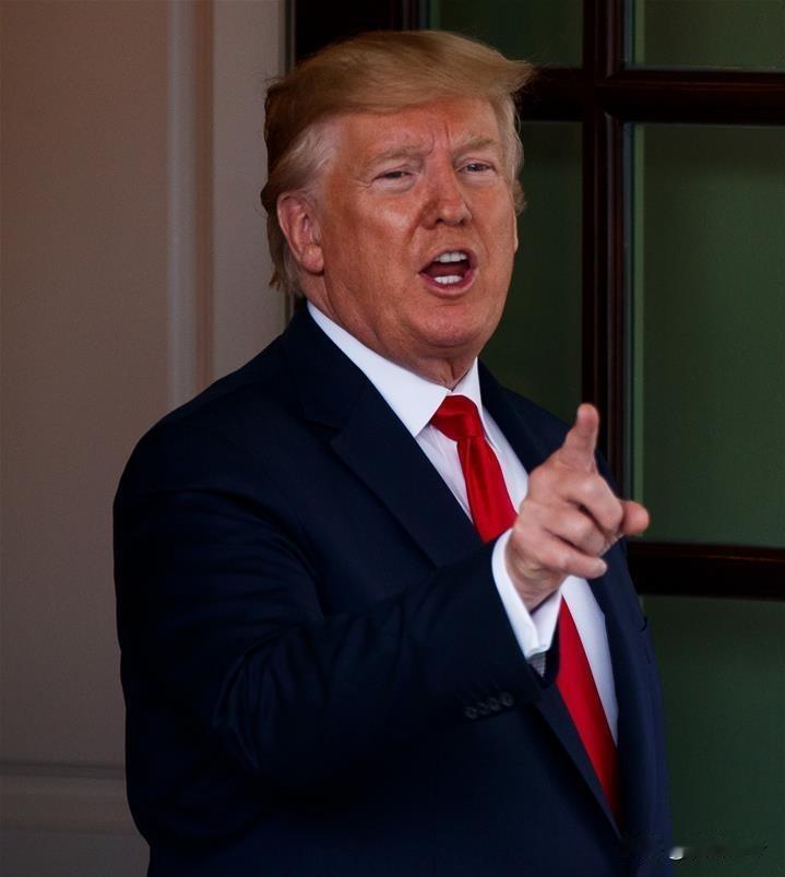 特朗普承认大陆怎么处置台湾，都是中国人自己的自由！
 
这几天，特朗普在接受《纽