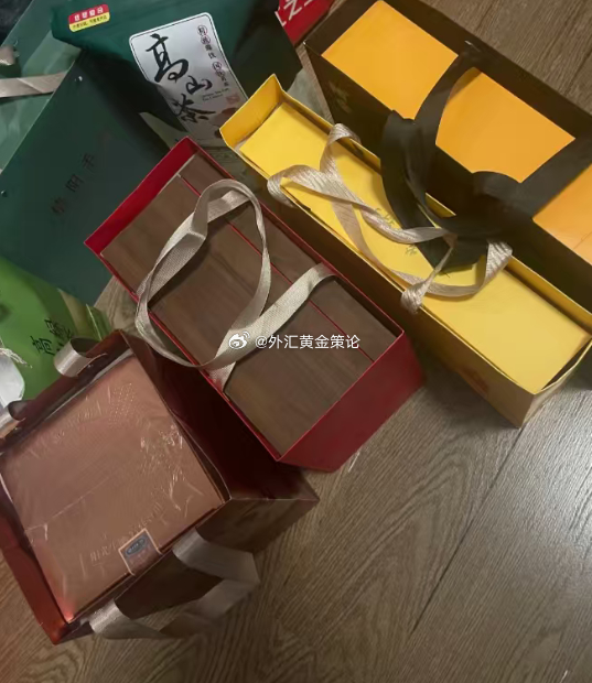 最珍贵的礼物，从来不是礼品本身 实盘周先生跟着我操作，已经顺利完成三次出金。他心