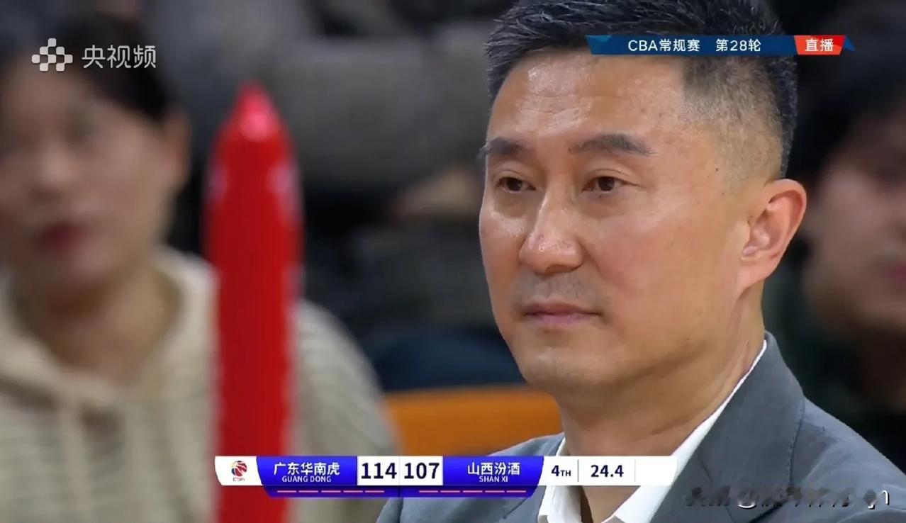 随着山西队110：115不敌广东队，本场比赛暴露出3个可笑的事实。

1. 说句
