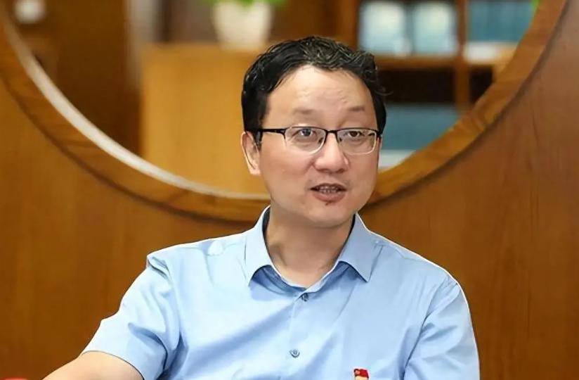 外交部这回换人了
7月29日网站更新
沈敏娟接替刘劲松
履新亚洲司司长

沈敏娟