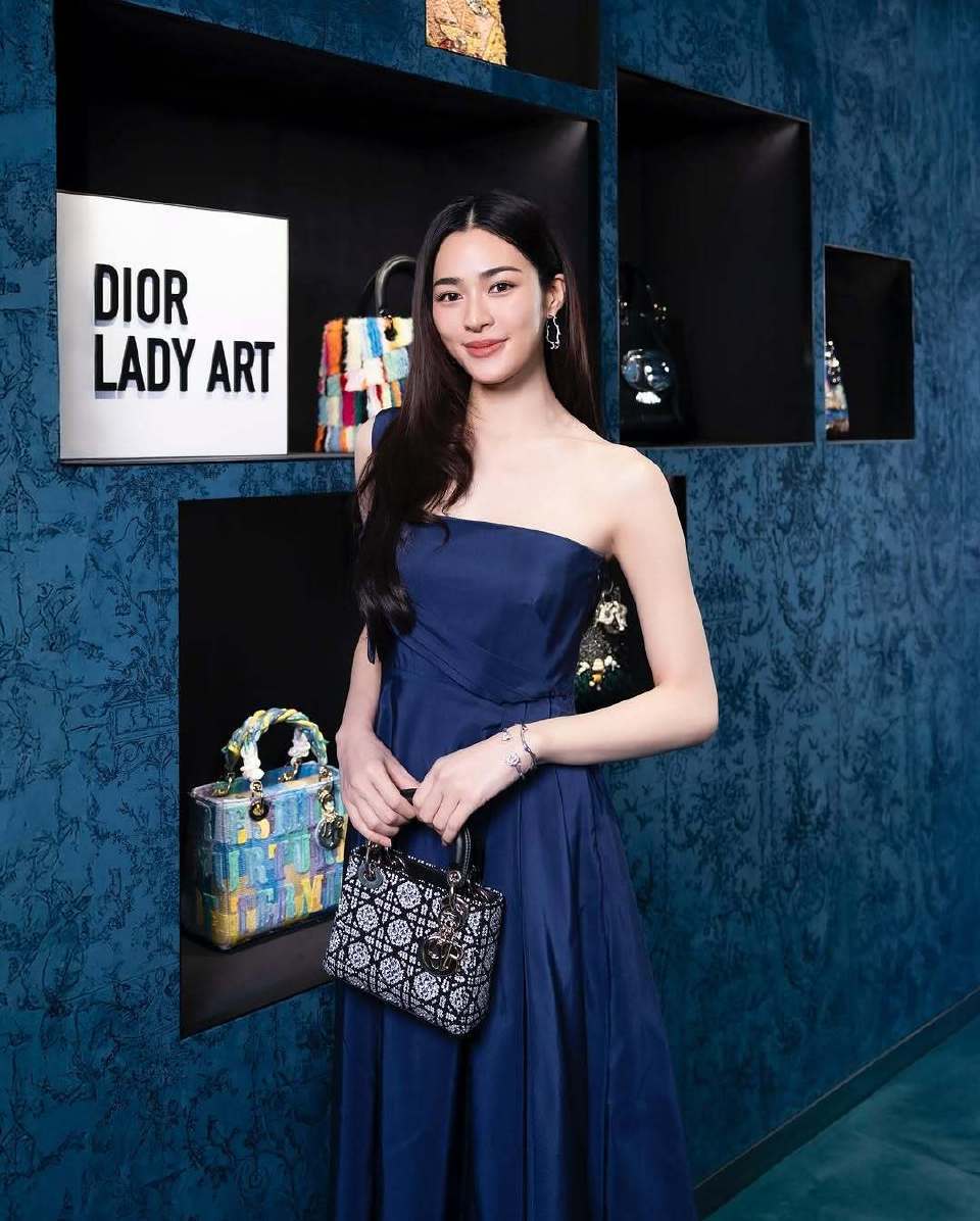 📷邝玲玲&Orm Kornnaphat Dior 活动大片💙🩷 时尚穿搭 