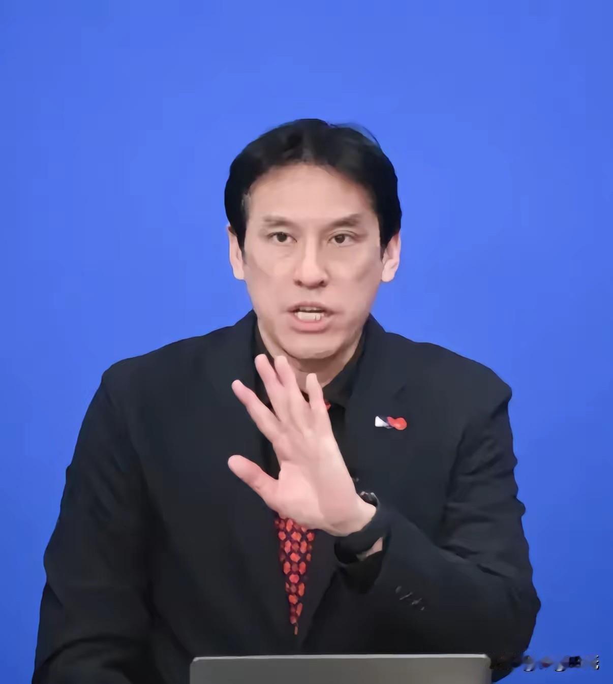 台媒体人黄伟翰今日（25日）在脸书发文声称，沈伯洋在台北确实有拿到40%选票的实