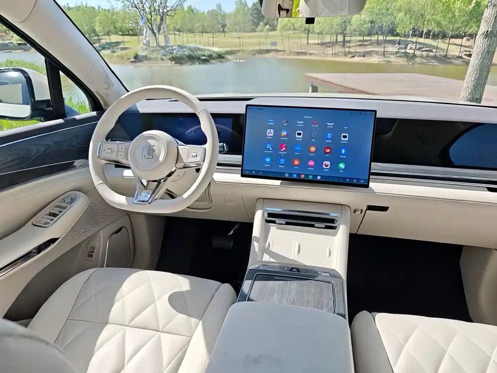 比亚迪大唐EV（6月上市）￼￼￼：预售价25-32万，国产D级旗舰SUV。5.2