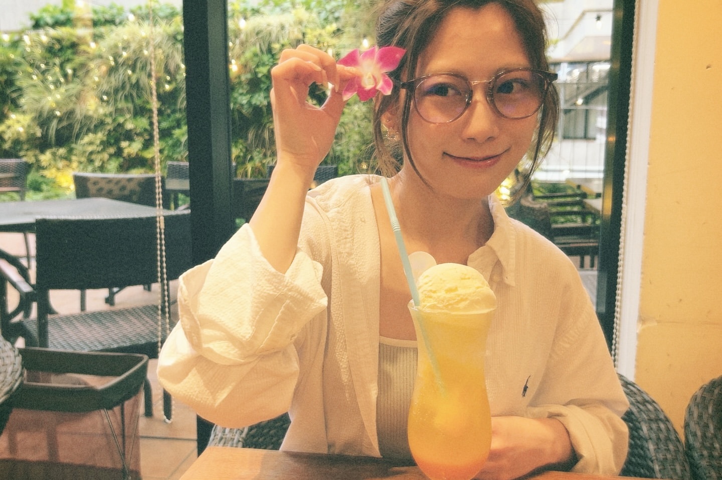 東村芽依🍓「🍹🌺✨」　meigram ​​​