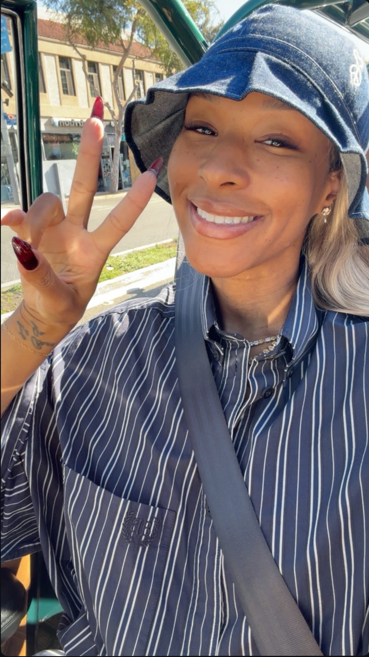 难得看到素颜的詹嫂，今年也39岁了[允悲] ​​​