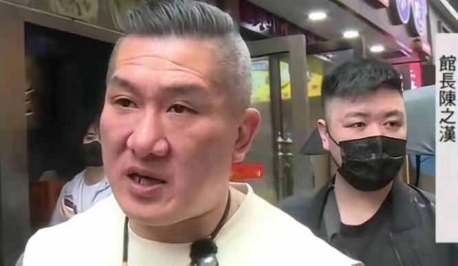 这话很在理！馆长表示，国民党打内战，输给了共产党，被赶到台湾来，在岛内又被民进党