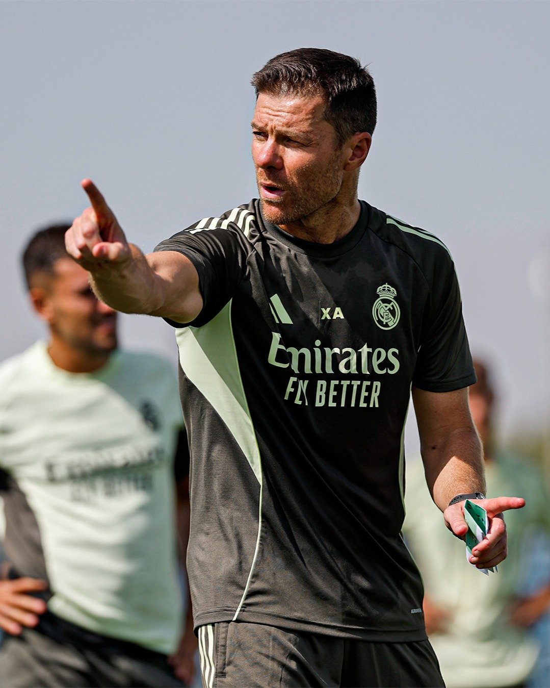 The Athletic：阿隆索最初的想法是让威尼修斯和姆巴佩搭档双前锋，但他的