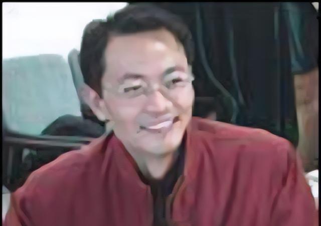 北大教授焦国标：称美国轰炸中国大使馆是“误炸”，引全网怒骂

焦国标1963年出