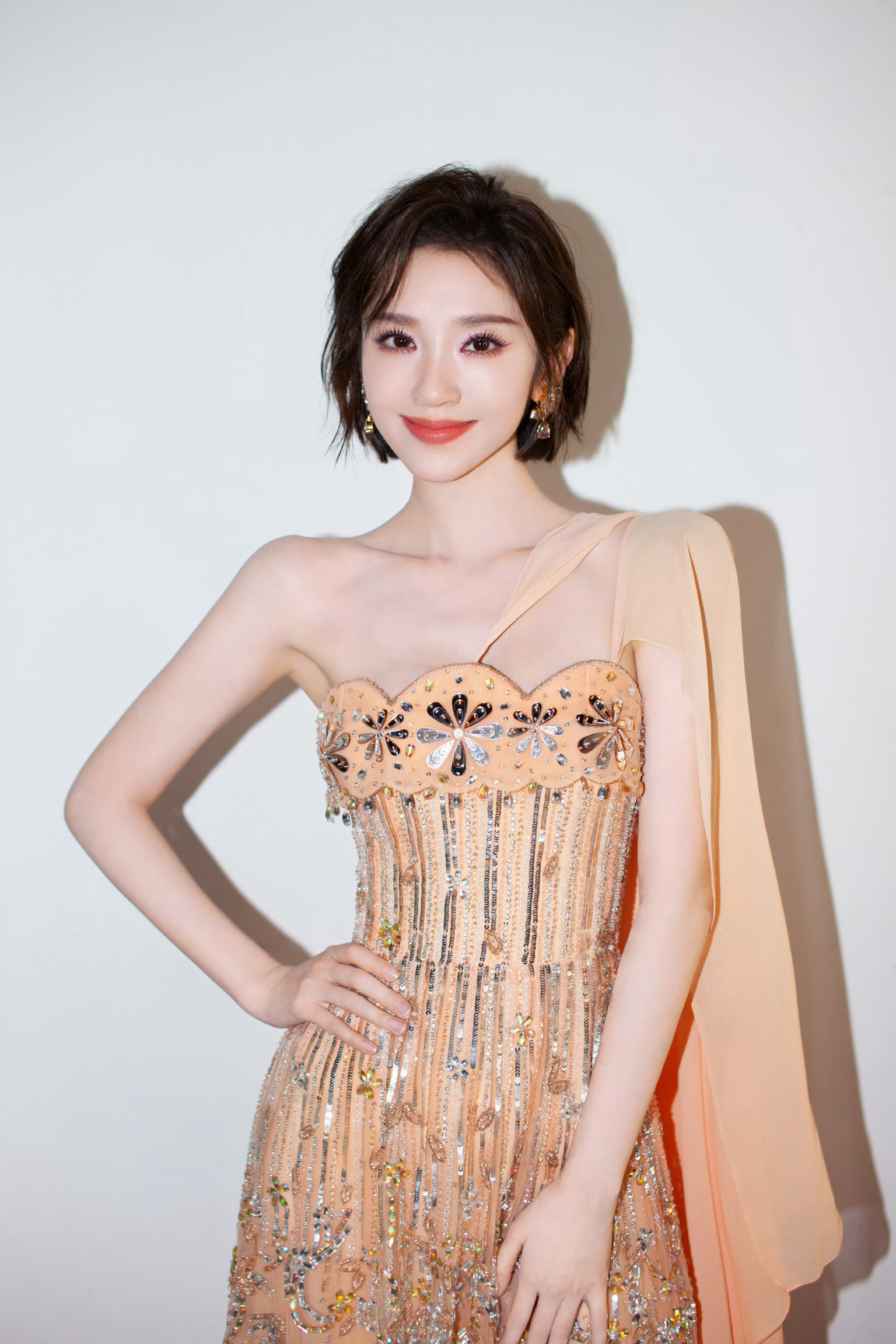 中式甜妹这一块还是唐艺昕懂 唐艺昕浪姐7唱歌也太甜了吧！从一公到现在进步真的超级