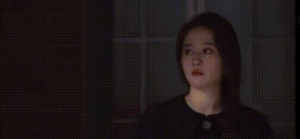 网友说，这修图师要被扣工资了，其实别太难为P图师了，有些角度不好修 ​​​