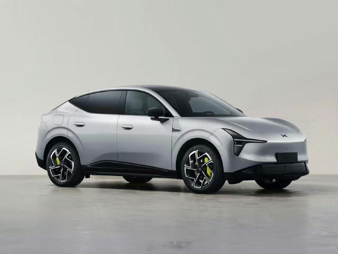 小鹏的下一个爆款要来了！好奇价格又会定得多炸裂小鹏MONA L03实车曝光