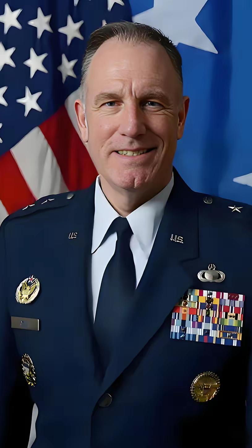 就在刚才，
美国宣布了！
10月16日美国国防部亲口证实，为应付10月15日的美