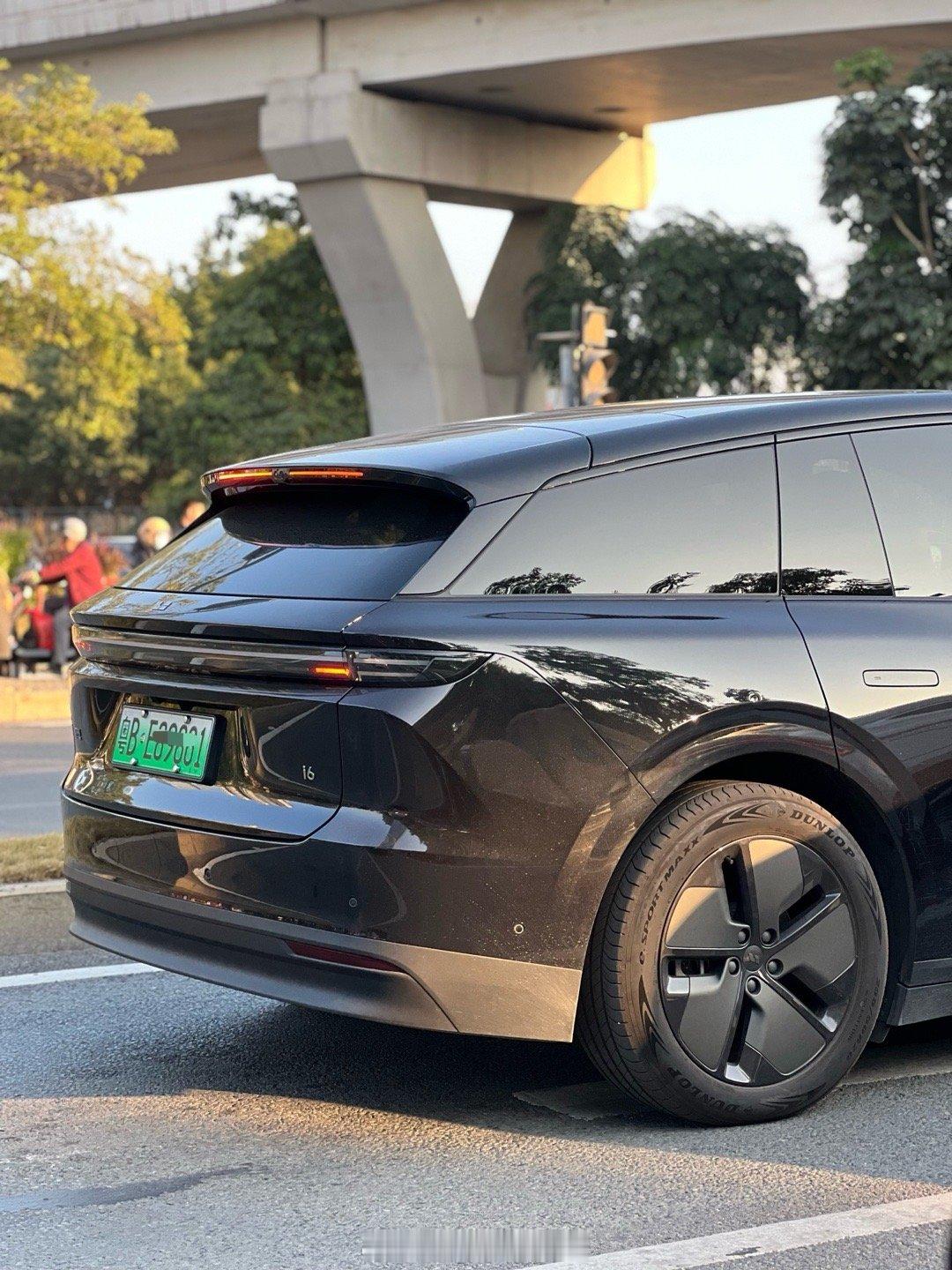 深圳街头的理想i6开始多起来了！！ 