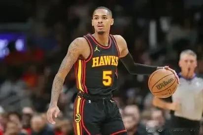 据NBA名记Stein的报道：近期拉塞尔强势复苏的状态让湖人打消了追逐穆雷的想法