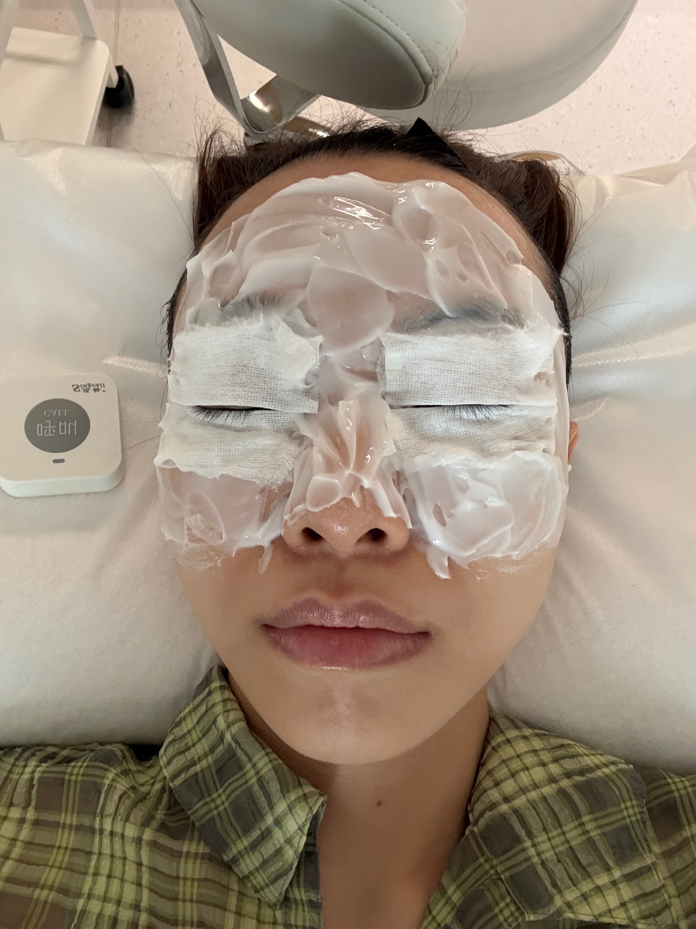 遇到一个很擅长打除皱的👩🏻‍⚕️上次李美找她打了保妥适+同时用修丽可抗皱精华
