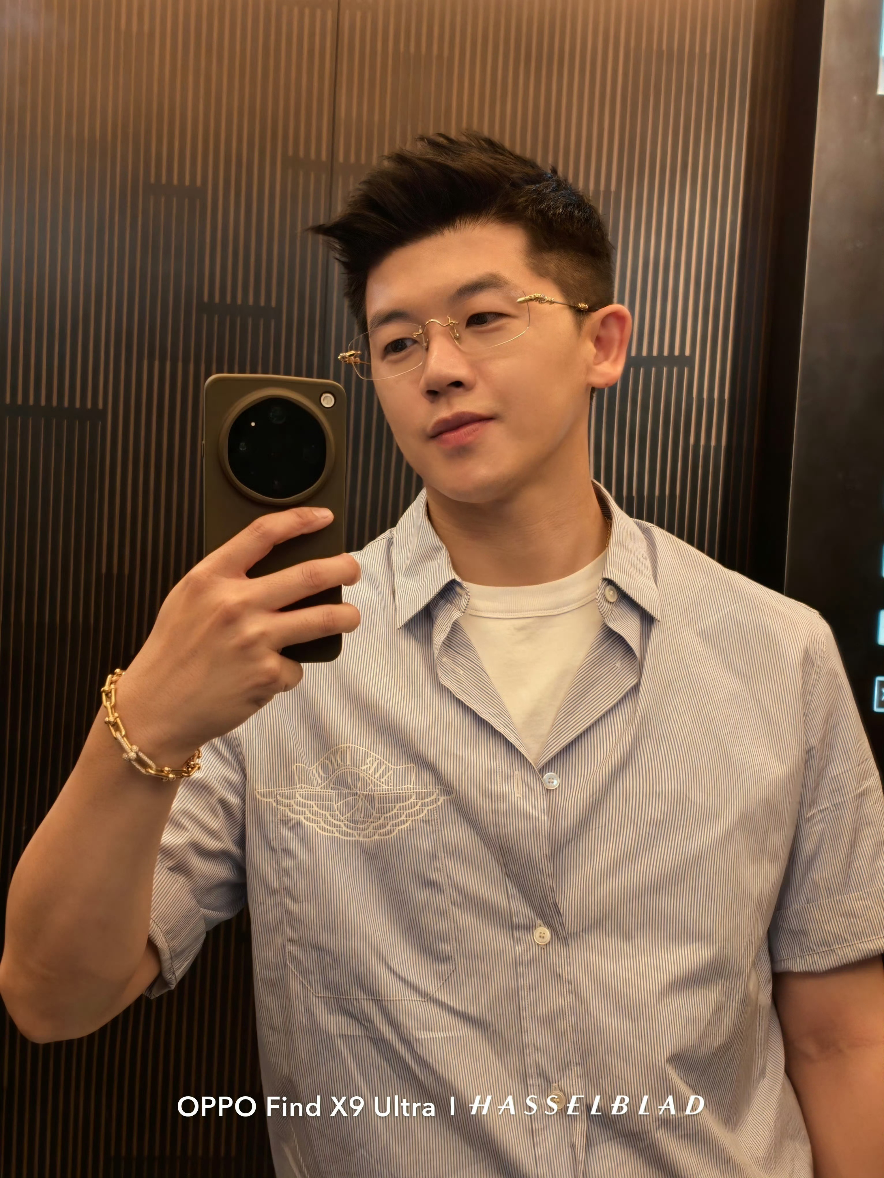 凭良心说，这两个男孩子，你觉得哪个更帅