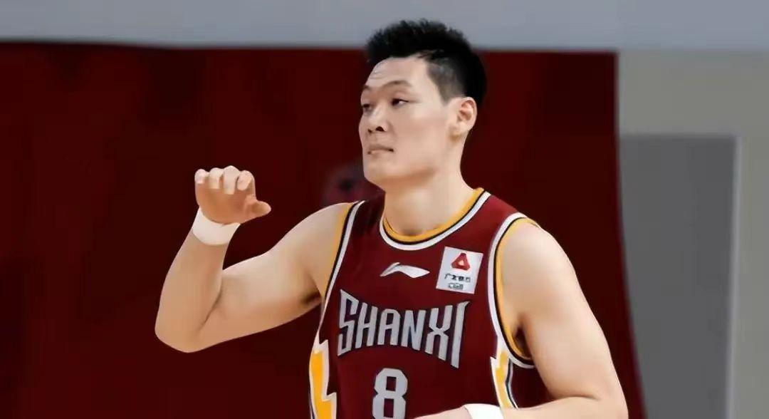 遗憾！联赛表现不俗的国家男篮3大遗珠：
1、南京头排苏酒男篮小前锋林葳，2003
