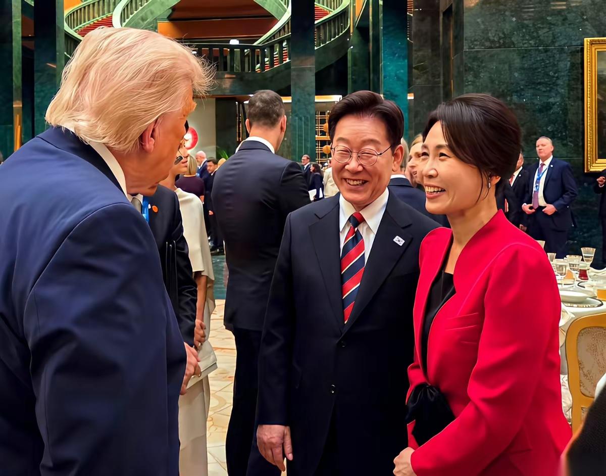 ​世事难以预料，很难想象，韩国总统李在民如今多么的风光无限，带着自己的妻子出国访